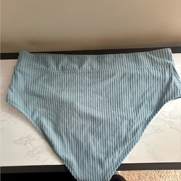 Cupshe Ribbed Bikini in Light Blue - Picture 4 of 7